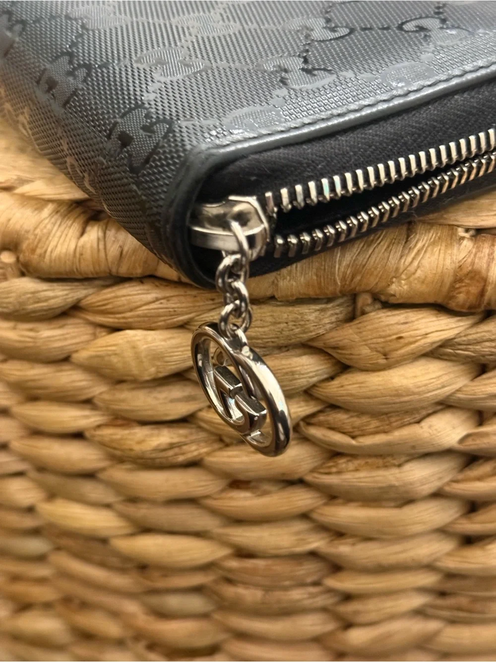 Gucci sterling Silver Ring & Wallet - Picture 9 of 16
